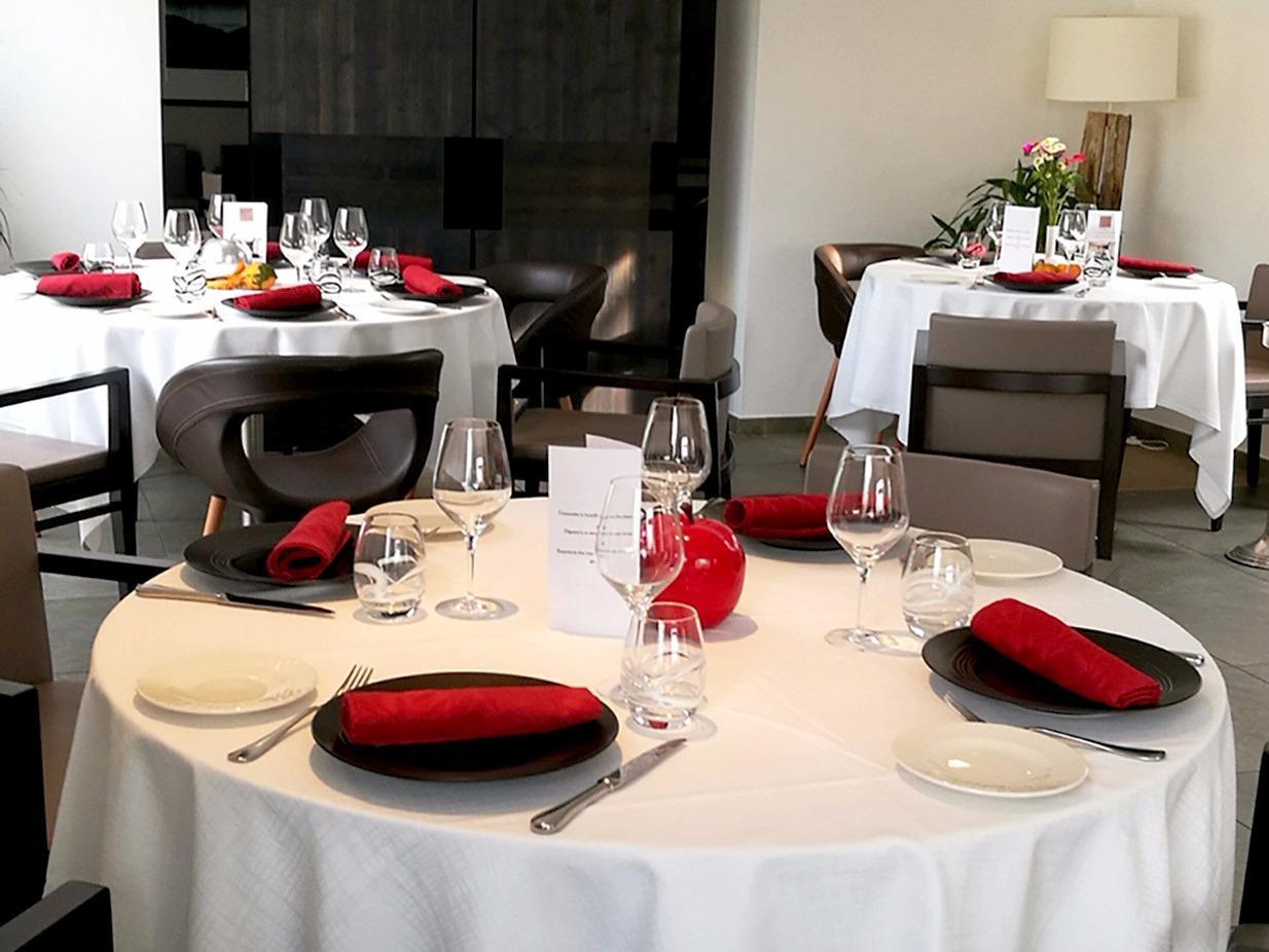 Hotel Blanc Marigny-Saint-Marcel Eksteriør billede