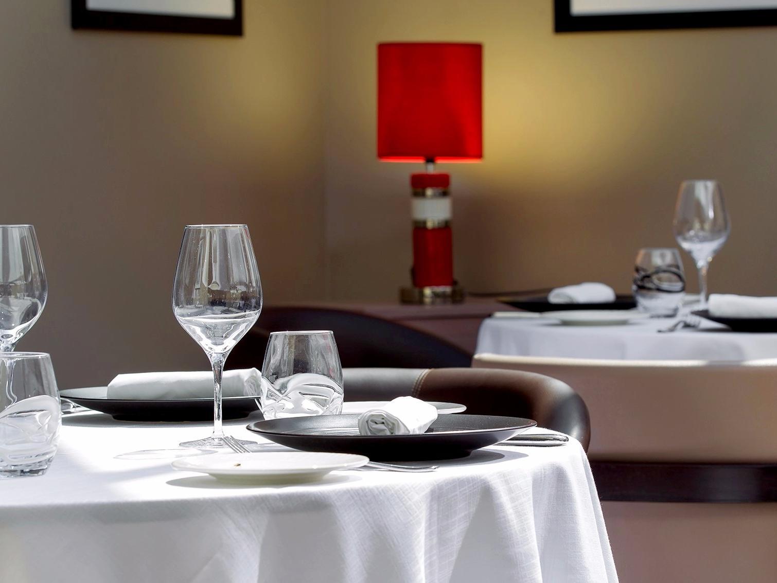 Hotel Blanc Marigny-Saint-Marcel Eksteriør billede