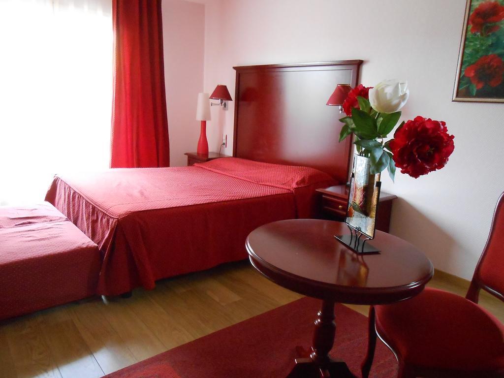 Hotel Blanc Marigny-Saint-Marcel Eksteriør billede