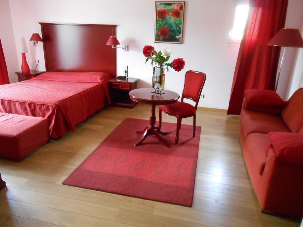 Hotel Blanc Marigny-Saint-Marcel Eksteriør billede